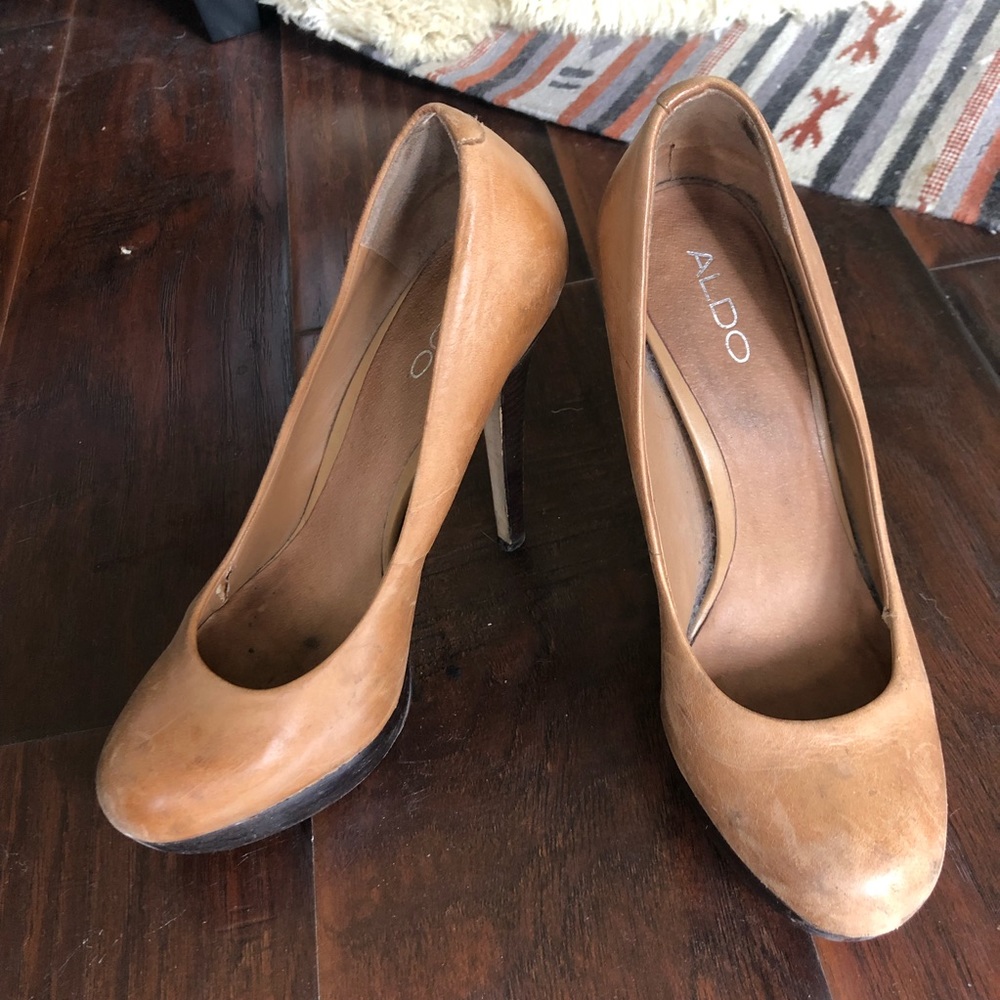 Leather Pumps